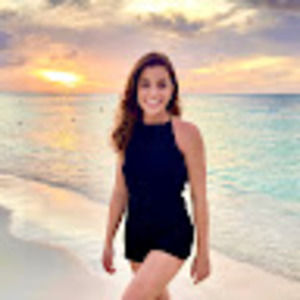 Meet your Posher, Holly